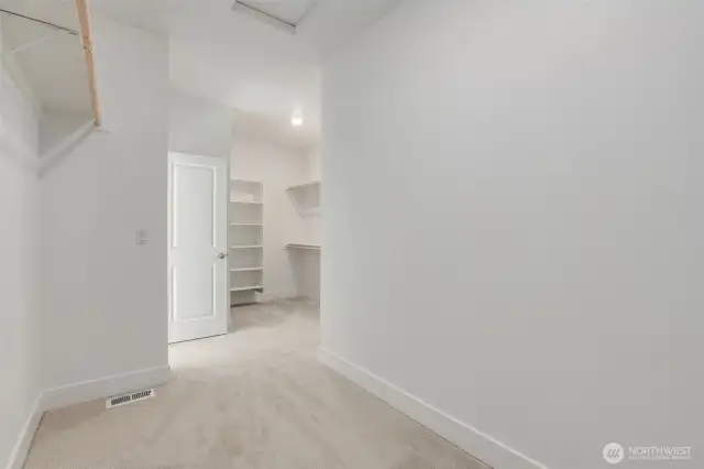 Primary suite closet