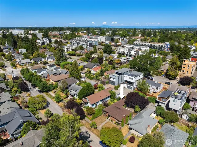 Aerial Front, Home & Loyal Ht's Neighborhood