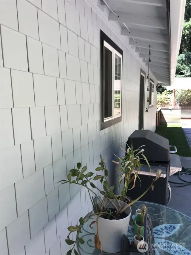 New Siding (back) Paint and gutters!!!