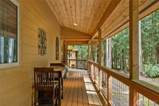 Covered entry area