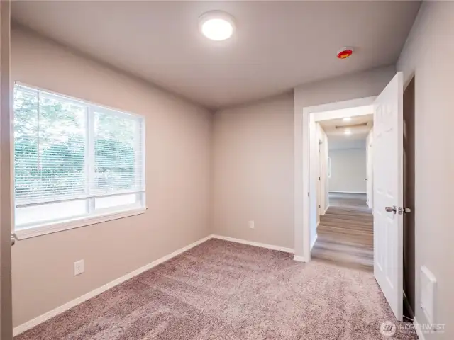 4 bed bedroom