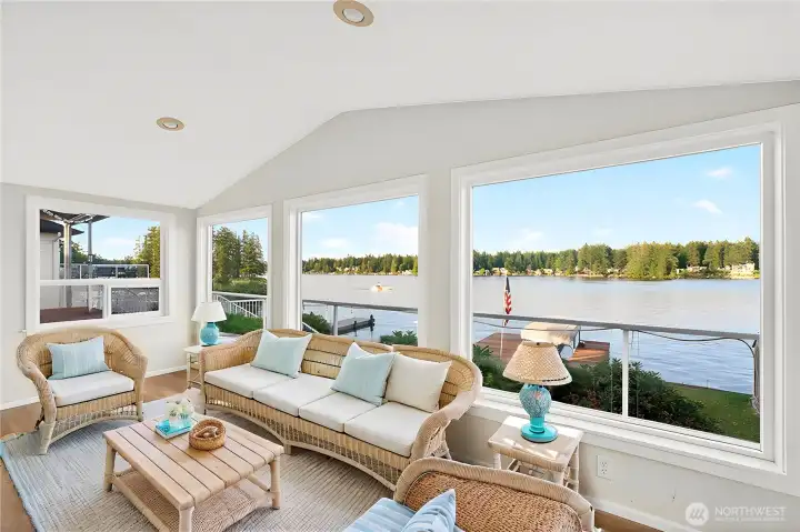 Sunroom overlooking the Lake