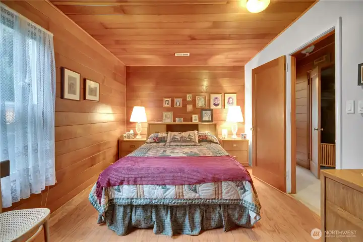 Charming bedroom reflecting craftmanship