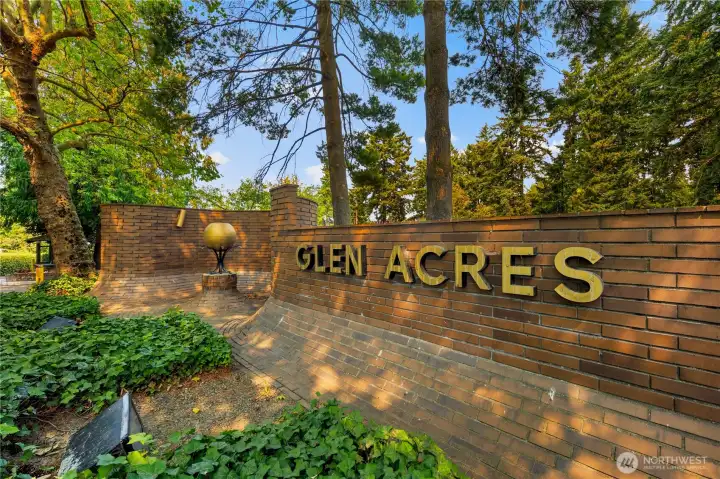 Glen Acres welcomes you into one of the area’s most established 55+ golf course communities, you will love it here!