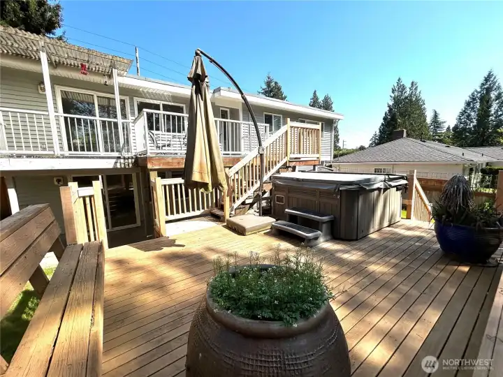 back deck and hot tub