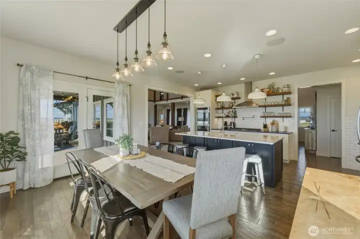 Enjoy the WW weather and open up the patio doors from the Living Rm and the Dining Rm and let the sun shine in!