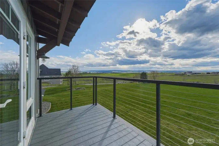 Upper Deck off Primary