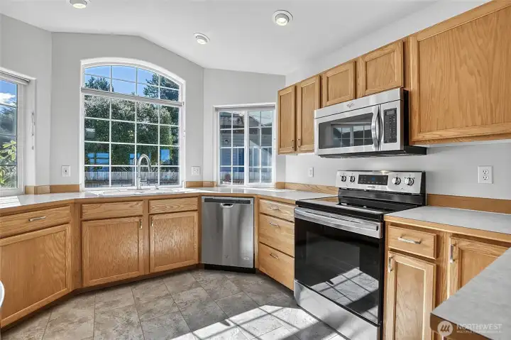 Light & Bright Kitchen