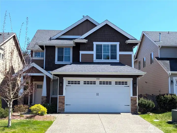 Gorgeous home, newer paint.