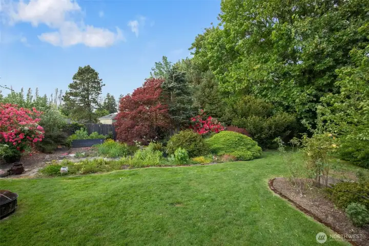 Plenty of room for badminton, summer gatherings, or letting the dogs play.