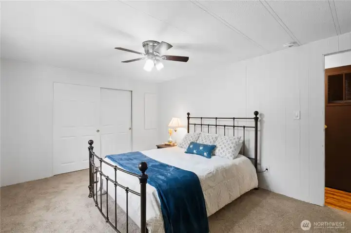 spacious primary bedroom spacious primary bedroom