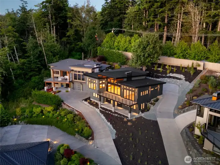 Where modern design meets breathtaking San Juan Island views.