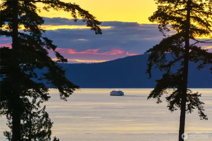 Breathtaking sunsets from the deck.