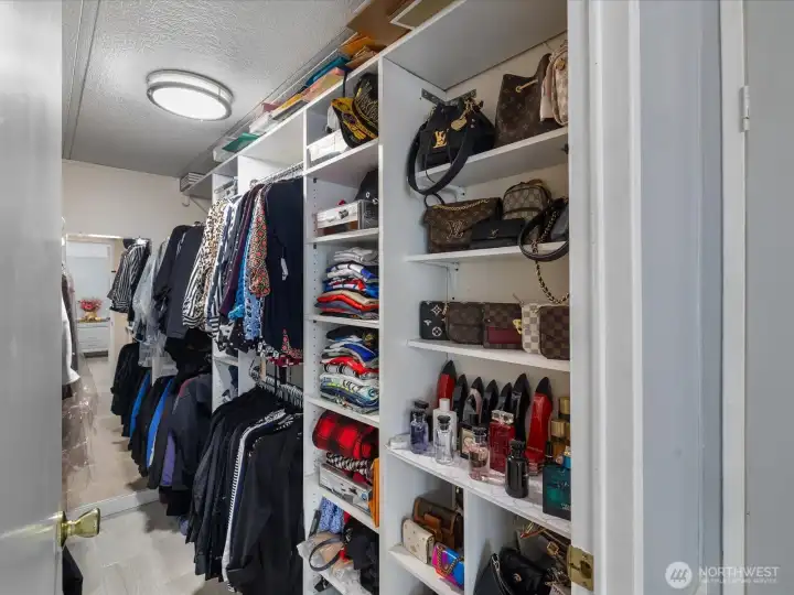 Well designed walk-in closet to maximize use of space
