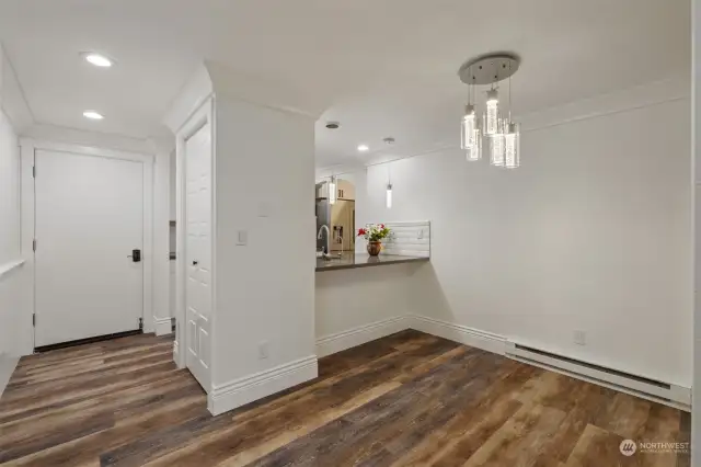 Entry+Dining Area