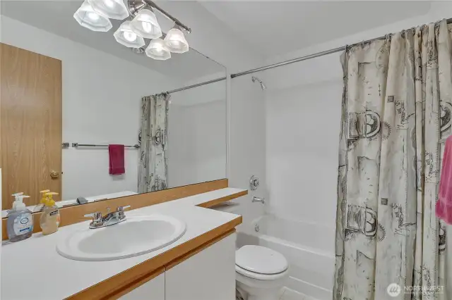 Main Upstairs Bathroom