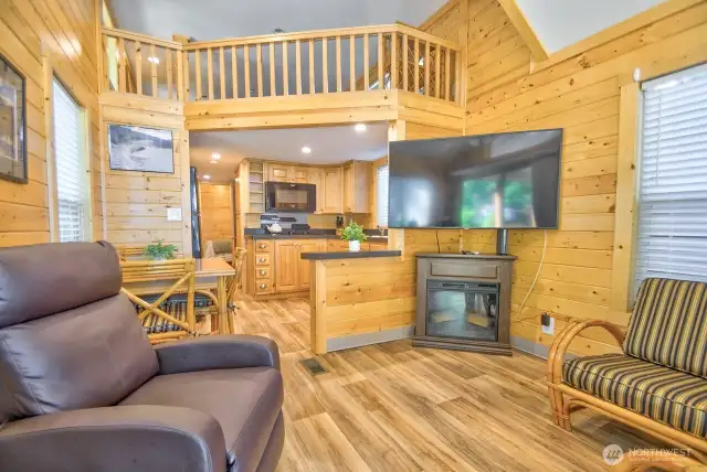 LIVING/KITCHEN