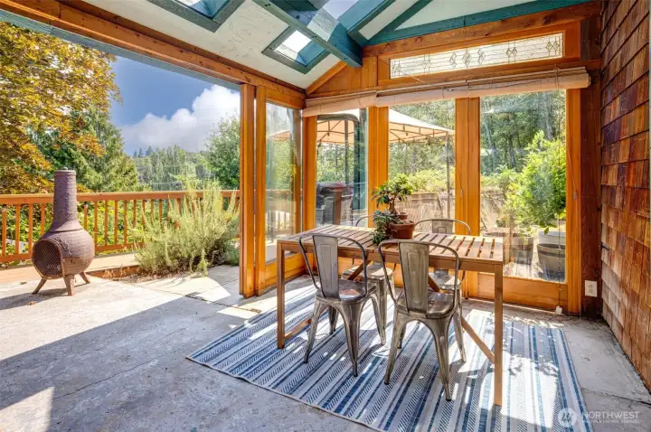 Solarium for all year round enjoyment.