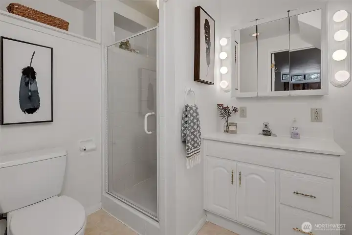 En-suite bathroom.