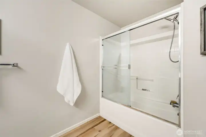 Full Bathroom in Primary