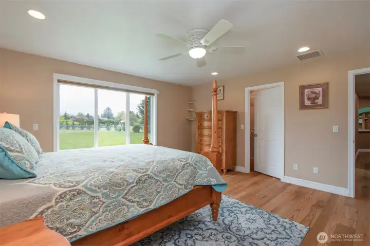 Wake up to stunning mountain views