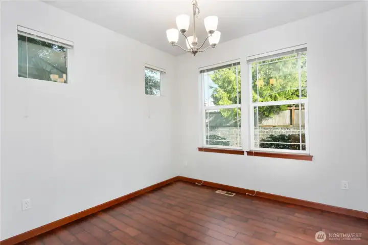 Dining room directly off kitchen