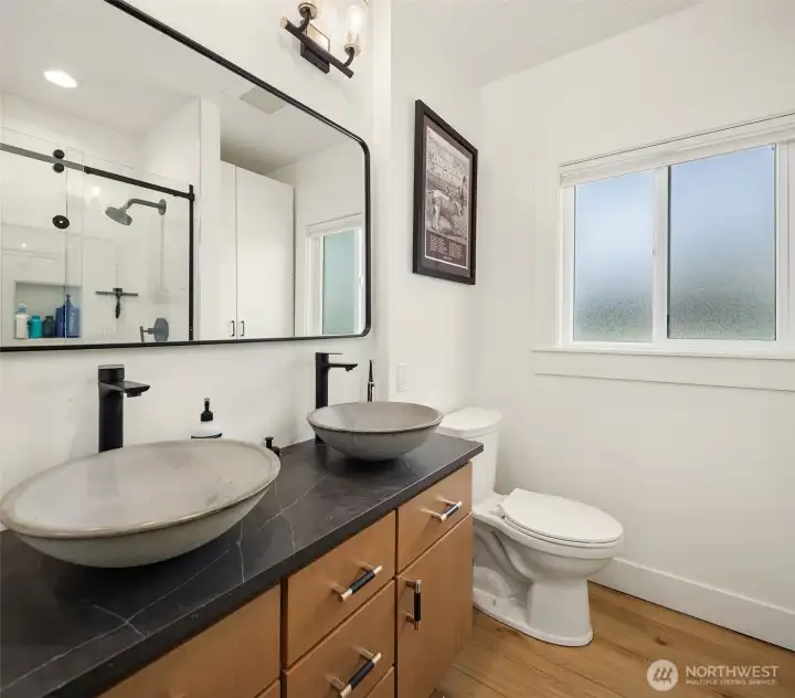 2-bedroom suite - Double vanity bathroom all new cabinetry and fixtures 2-bedroom suite - Double vanity bathroom all new cabinetry and fixtures