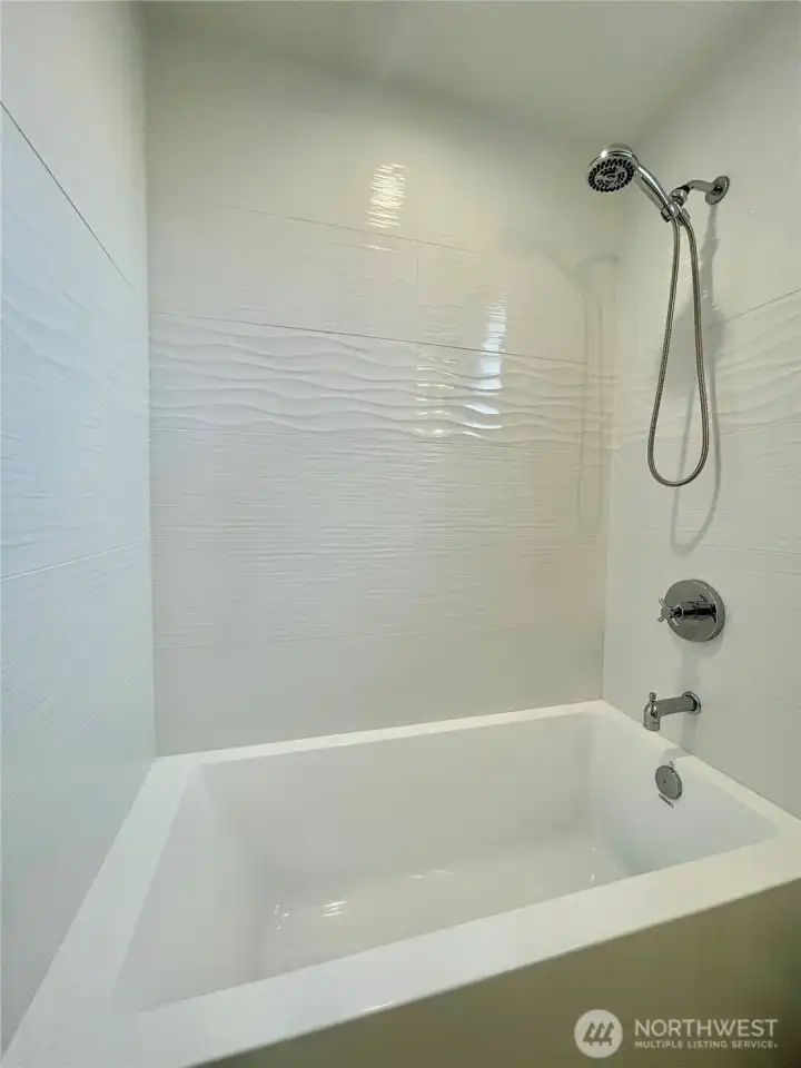 2nd level full bath 2nd level full bath