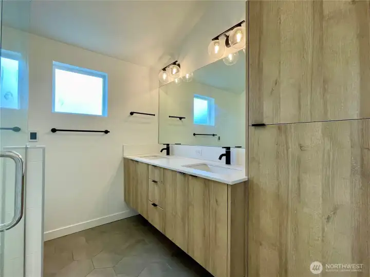 3rd level bath 3rd level bath