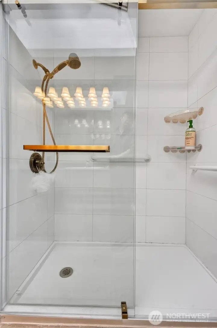 3/4 Bath on the main .