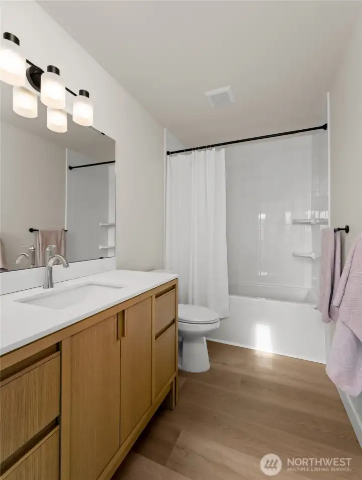 Upper hall bathroom