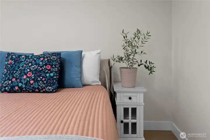 Master bedroom, this is a queen bed