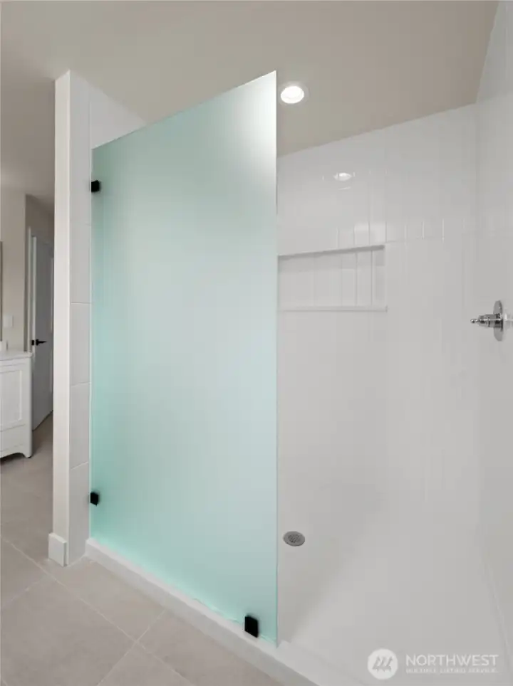 Tiled walk in shower