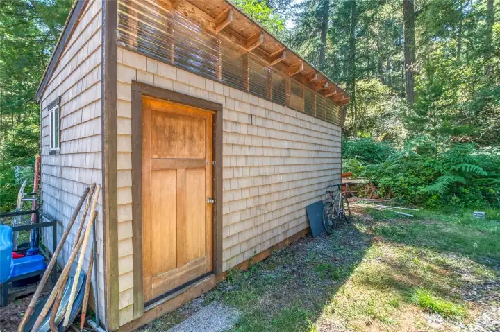 Shop/storage building. Shop/storage building.