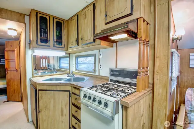 Stove and sink space