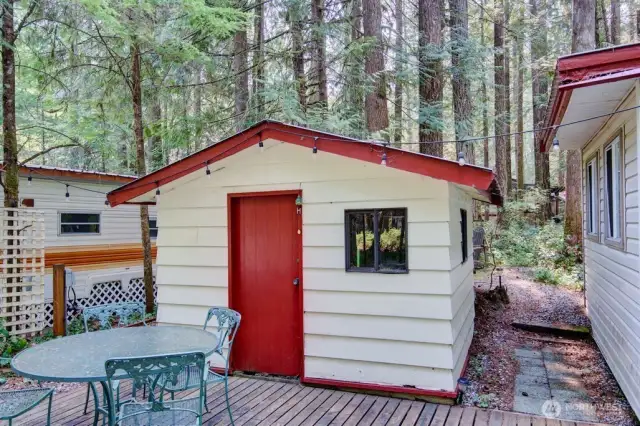 Multiuse shed