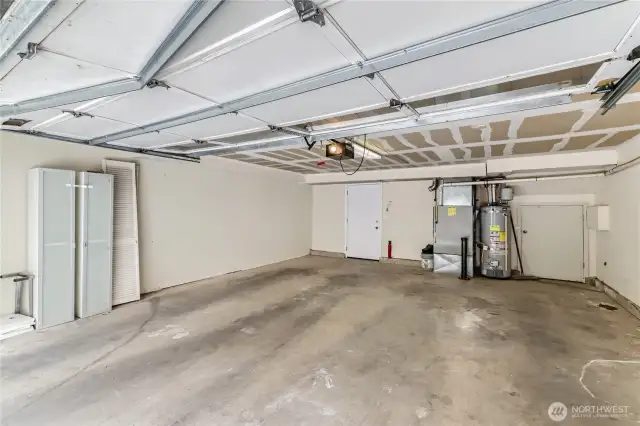 2-Car Garage