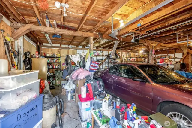 Garage/shop