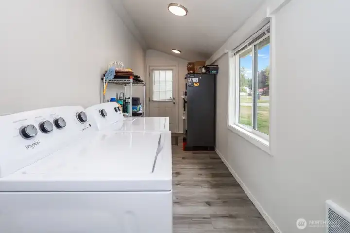 Huge Utility Room