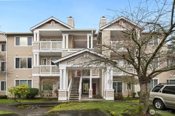 Beautiful Bothell Condo