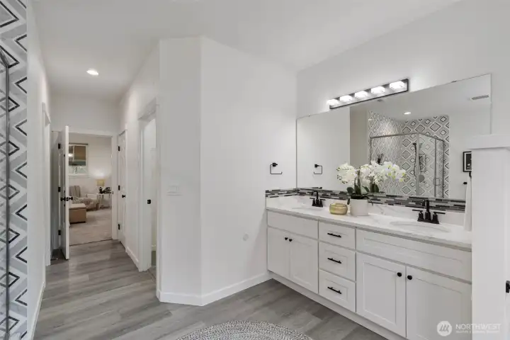 Primary ensuite bath