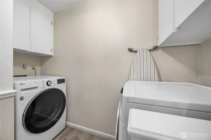Washer & Dryer in Main Bathroom