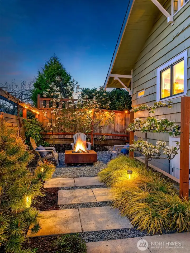 Optional separate entrance for lower level which is great for future MIL or ADU.