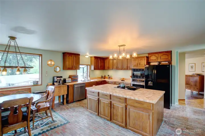 Large kitchen