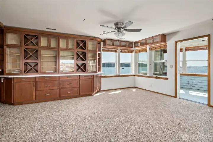 Dining Area.