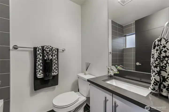 Full bathroom on the entry level