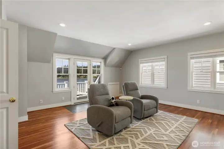 Upstairs oversized family room.