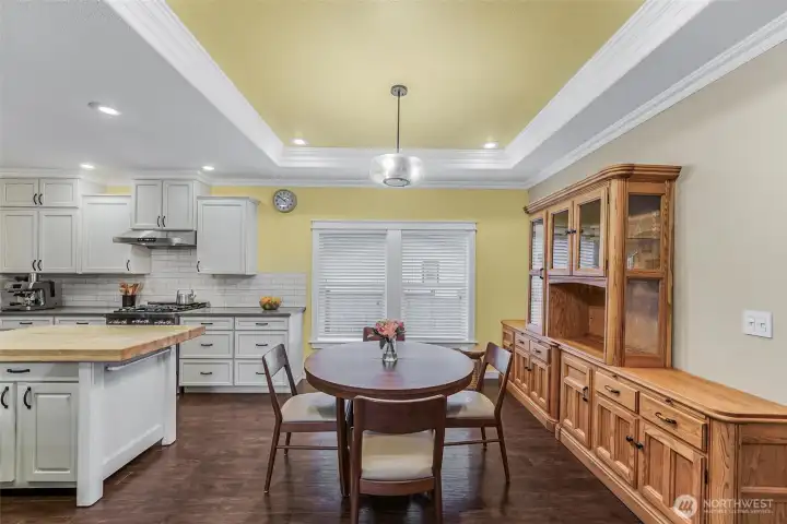 The coved ceiling is an added touch!