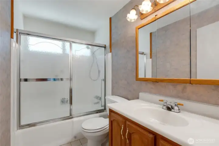 Upstairs bathroom