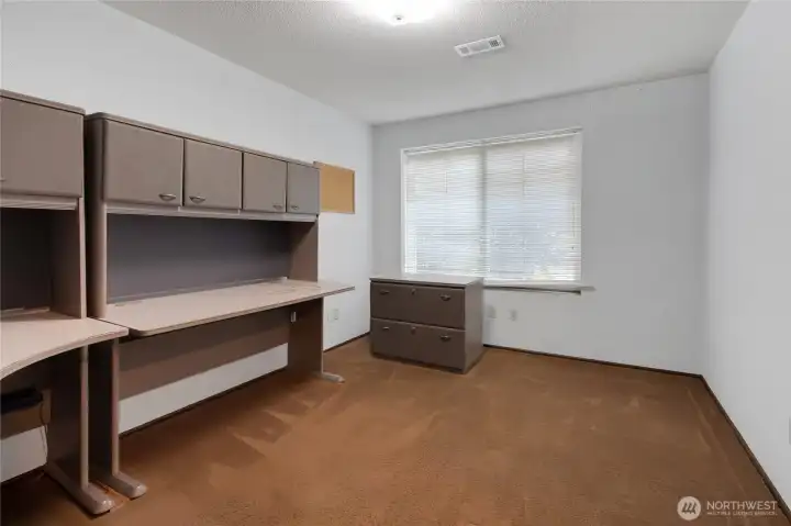 Flex Room - office, bedroom, etc.